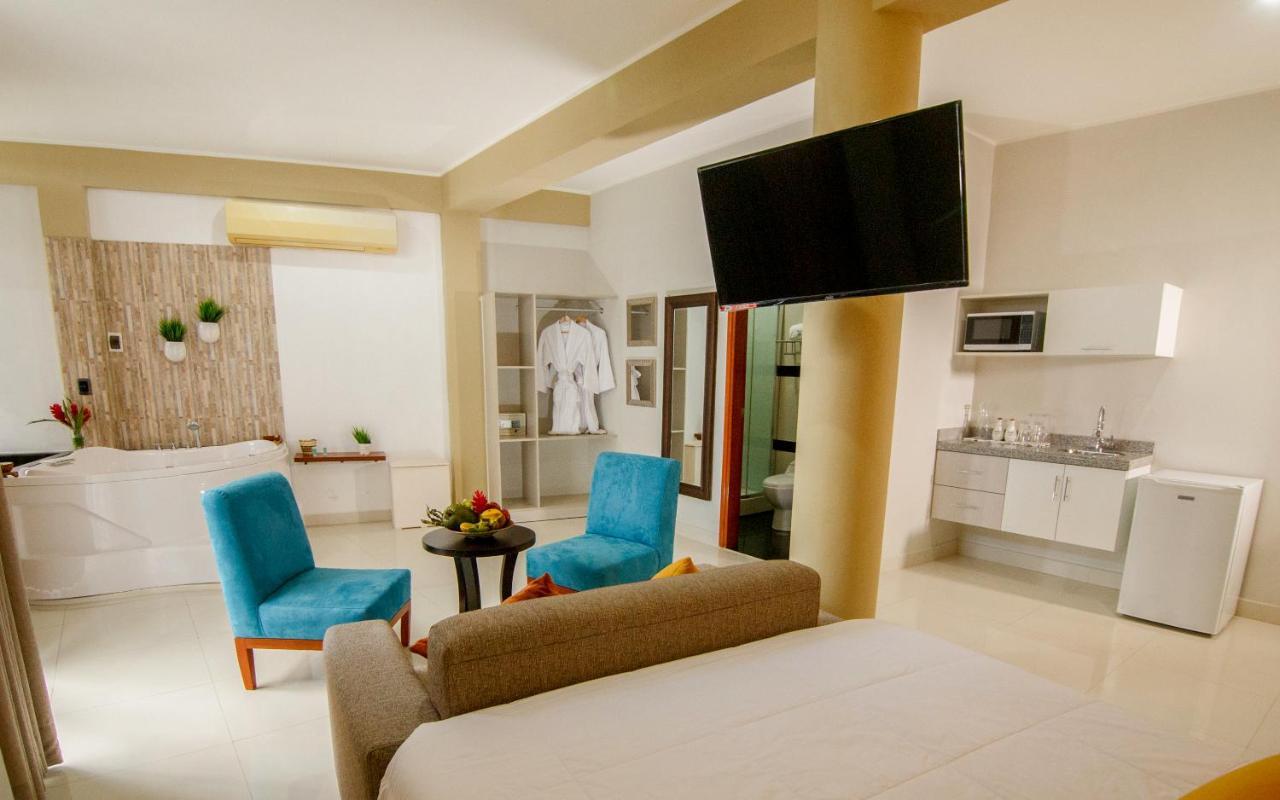 Vuelo 78 Hotel Tarapoto Extérieur photo